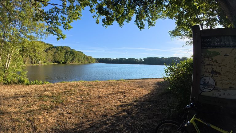 Tour du lac de Boisvinet à Plessis-Dorin